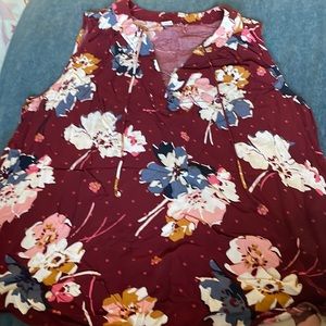 Old Navy short sleeve shirt